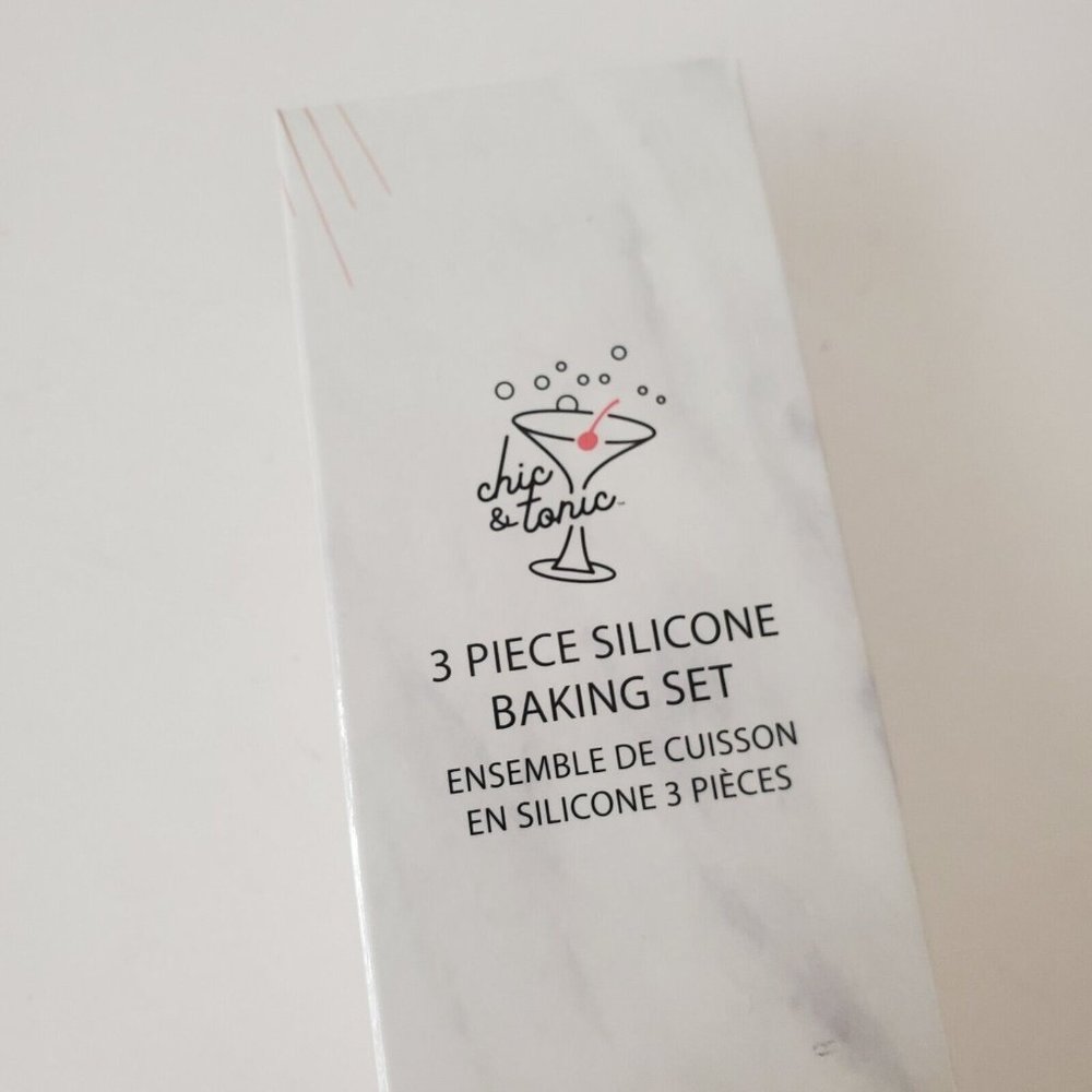 New Silicone Chic & Tonic 3 Piece Baking Set White Blue Spatula Mat nib